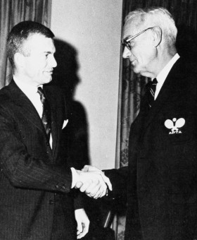 G. Estabrook Kindred presenting Honor Award to Donald K. Evans