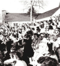 Spectators at Fox Meadow Tennis Club, Scarsdale, NY watching the final of the 1977 Men's Nationals