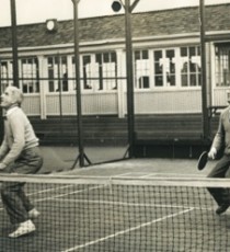 Don White (left) and Fess Blanchard play at Manursing Island club in Rye, NY